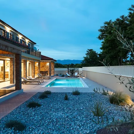 New Bombovi Dvori With Pool, Gym & Sauna * Privlaka (Zadar)