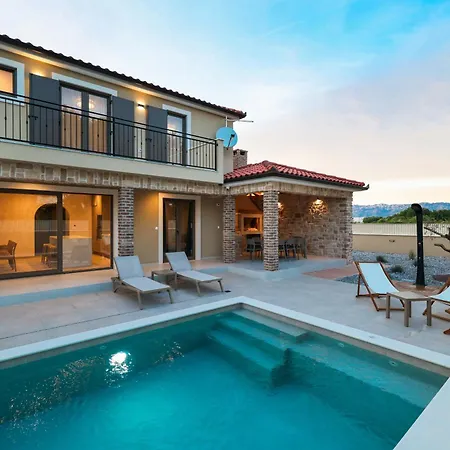 Villa New Bombovi Dvori With Pool, Gym & Sauna Privlaka (Zadar)