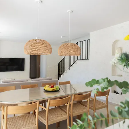 Villa New Bombovi Dvori With Pool, Gym & Sauna