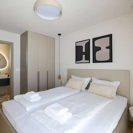 New Bombovi Dvori With Pool, Gym & Sauna * Privlaka (Zadar)